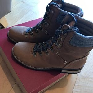 Kodiak Waterproof Hikers *Like New Size 8